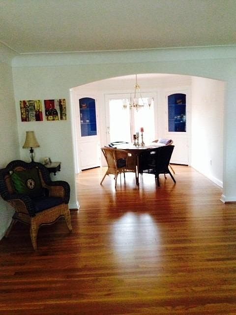 1st image of 3811 S Broadlawn Cir