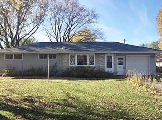 2004 Maple St, Hastings, MN 55033