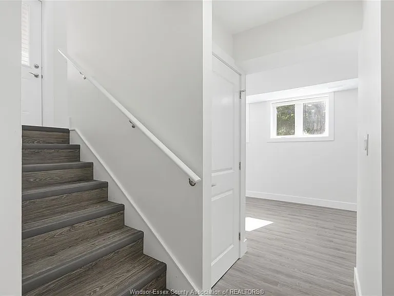 2490 George Ave #LOWER — Photo 6