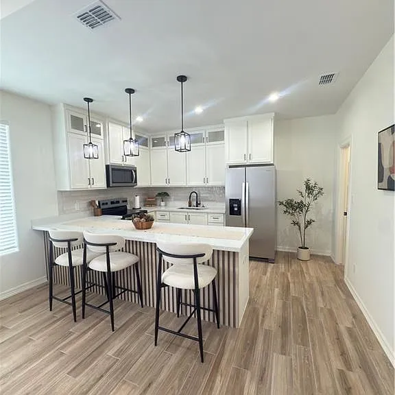 2600 Bald Cypress Dr #2 — Photo 3