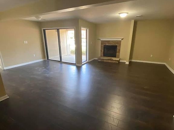 2nd image of 605 Candler St APT C10