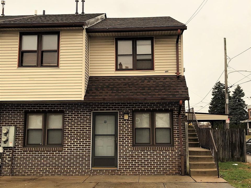 1st image of 4400 McMenamy St