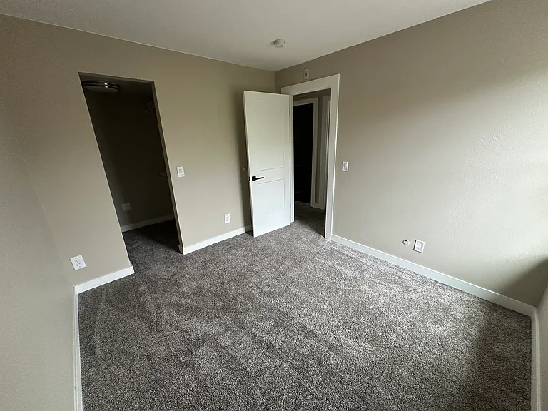 2879 Shadow Creek Dr #306 — Photo 11