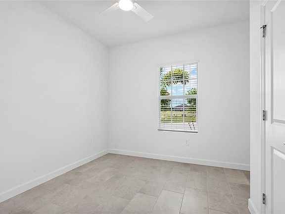 4th image of 14735 Bluewater Rd
