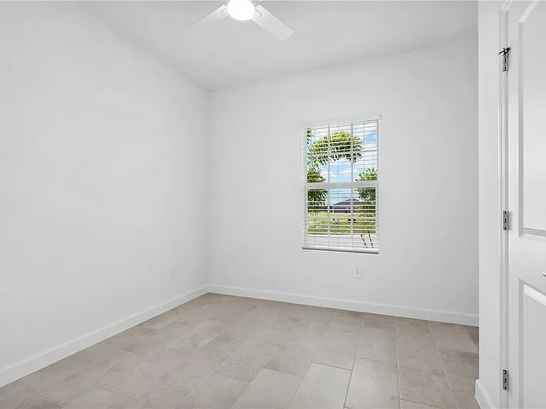 14735 Bluewater Rd — Photo 4