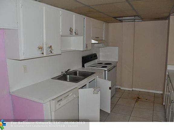 4th image of 7000 NW 186th St APT 4-124