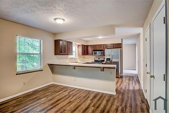 1st image of 256 Sumption Dr