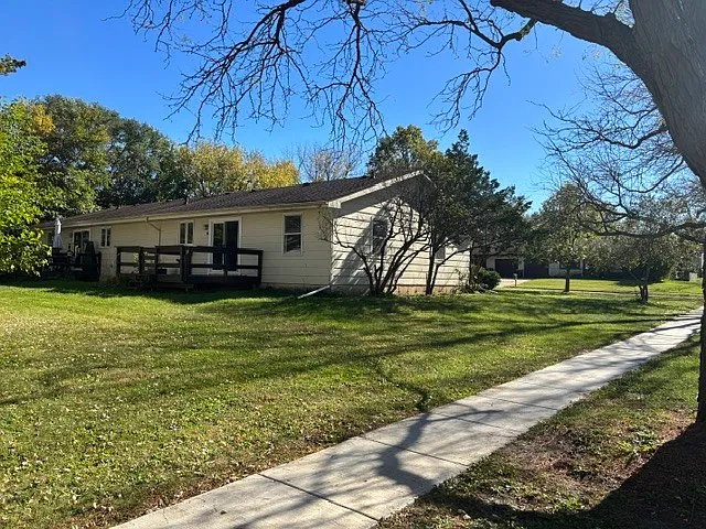 2 bed, 1200 sqft, $1,700 — Photo 3