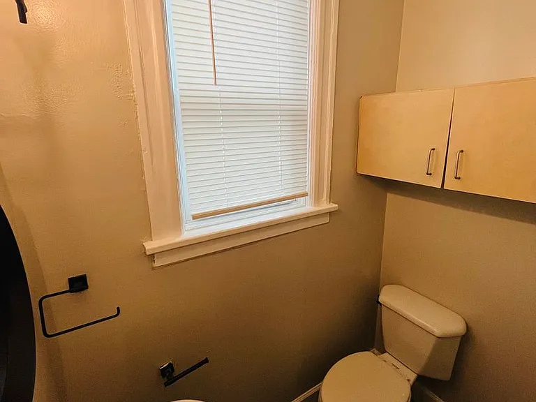 11 Barclay — Photo 12