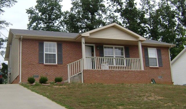 1st image of 347 Donna Dr