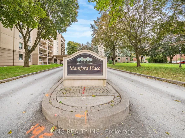 6390 Huggins St #107, Niagara Falls, ON L2J 1H1