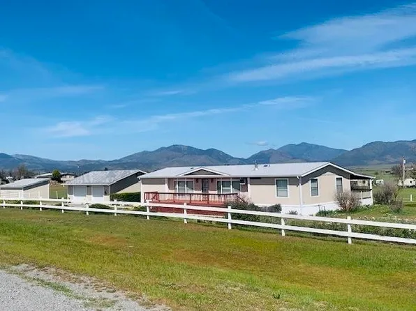 631 Holcomb Rd, Montague, CA 96064