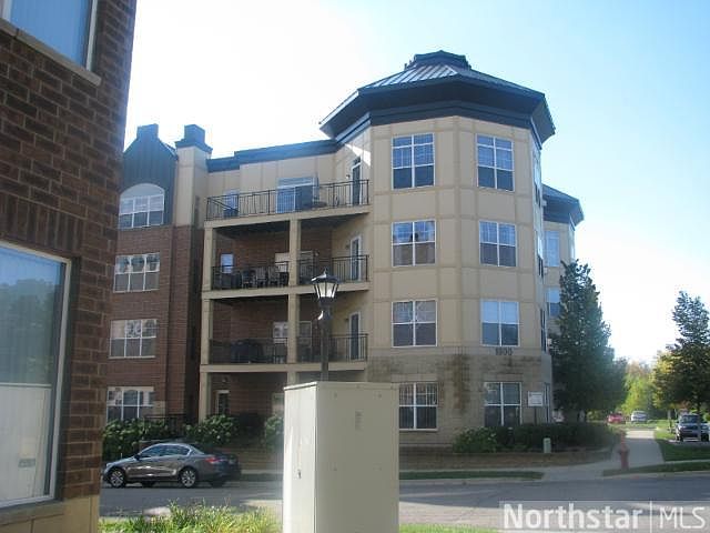 1st image of 1800 Graham Ave Unit 418