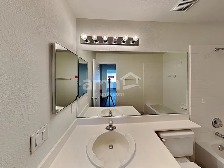 7534 Tuckaway Harbor St — Photo 16