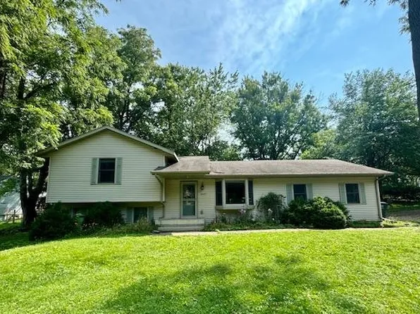 1607 E Road 5, Edgerton, WI 53534