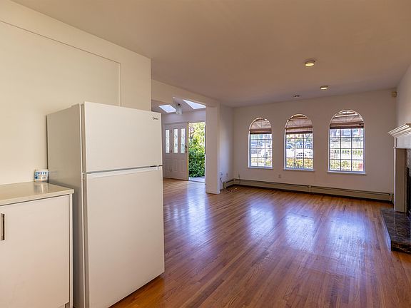 5th image of 1266 E 63rd Ave