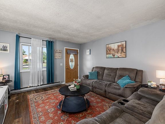 4th image of 1891 Tanglewood Dr S