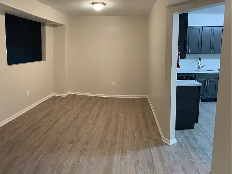 1438 Boxwood Dr — Photo 6