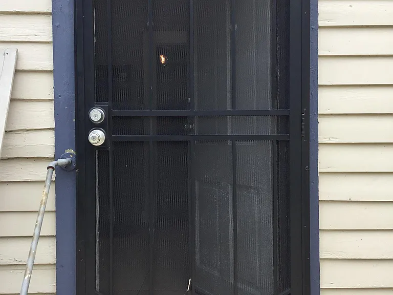 2221 N Prieur St — Photo 48