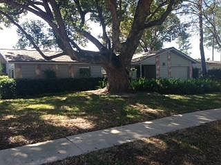 1st image of 210 Waverly Dr
