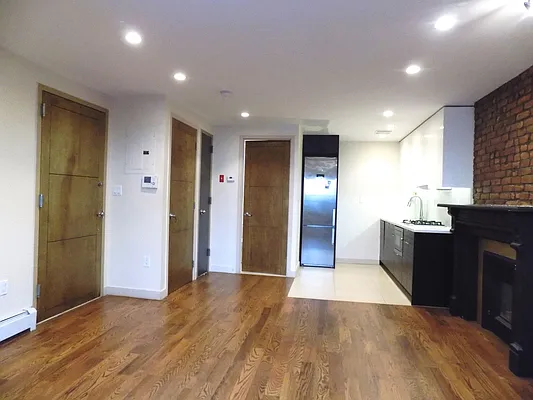 Rented by Blue Egg Realty Corp | media 23