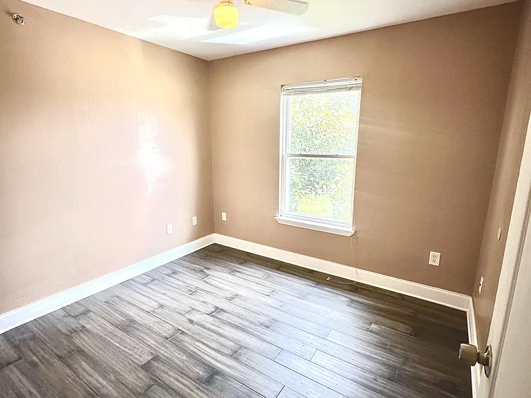 5177 Mount Shasta Dr #C — Photo 4
