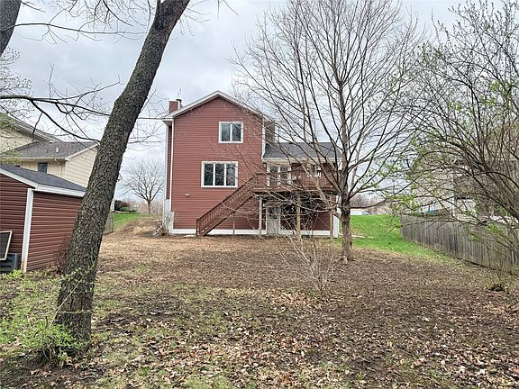 5th image of 2248 E Park Ave