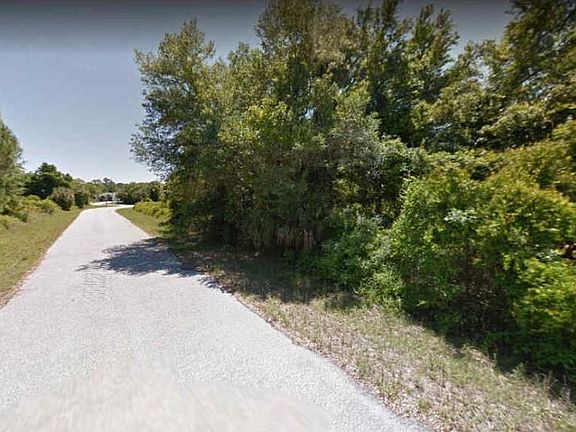 3rd image of 13477 Doubleday Ave