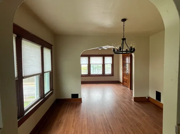 521 Humboldt Pkwy Unit 2, Buffalo, NY 14208