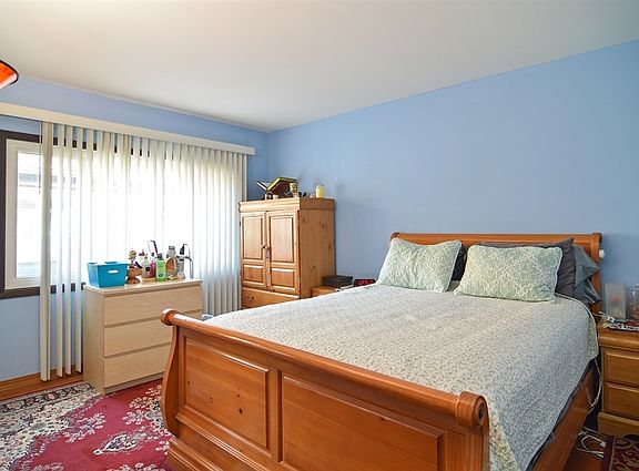 5th image of 6300 N Francisco Ave APT C