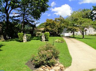 10860 Crestmont Ave, Philadelphia, PA 19154