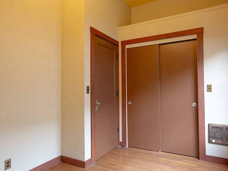 3818 N Vancouver Ave — Photo 30