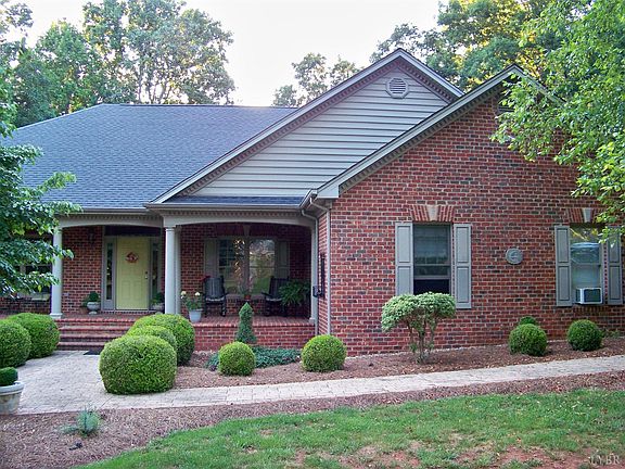 2nd image of 1137 Lakepointe Dr