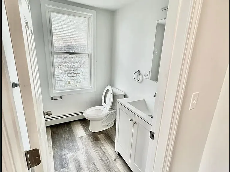 73 Brookside Ave #D — Photo 16