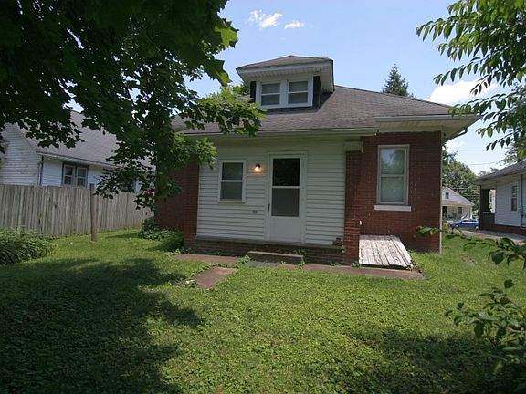 3rd image of 812 N Jackson St