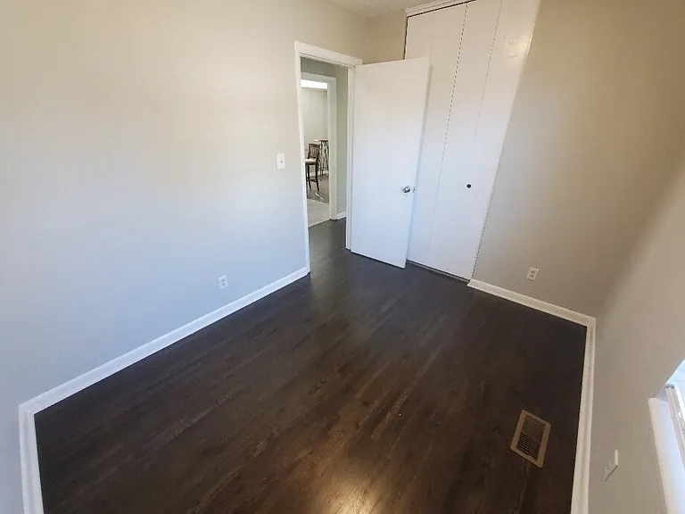 701 8th Ave E — Photo 11