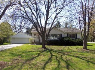 417 Dixmoor St, Joliet, IL