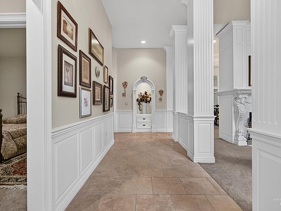 5th image of 1670 S Willow Lake Way
