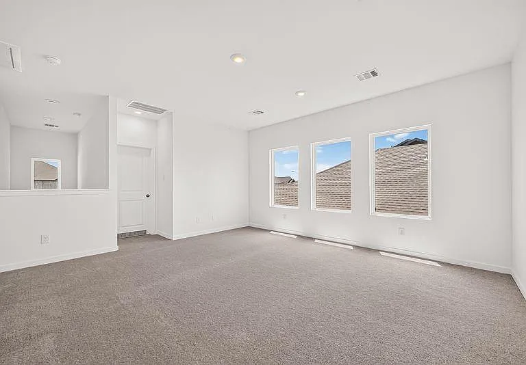25714 Sapphire Cove St — Photo 35