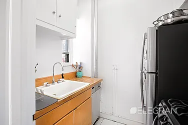 Rented by (Legacy) Elegran