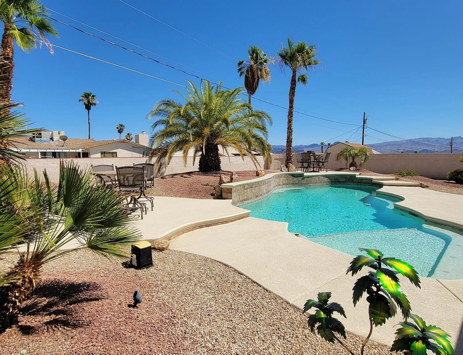 3 bed, 2.0 bath, 1388 sqft, $2,900 — Photo 1