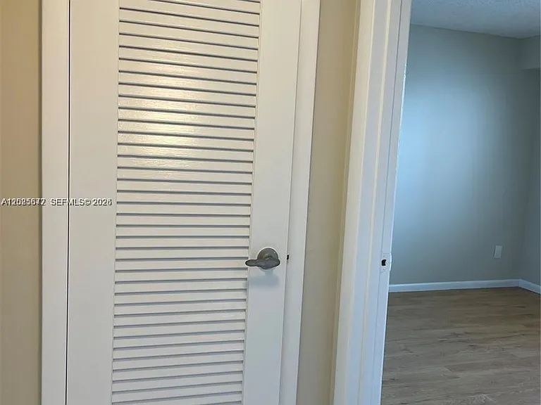 3100 W Rolling Hills Cir #502 — Photo 16