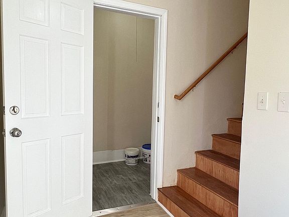 5x7 closet for plenty of storage