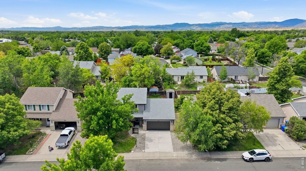 526 Suntrail Dr