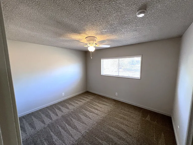 114 Wagon Wheel Dr — Photo 13