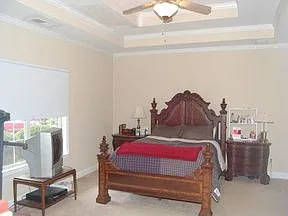 201 Brookstone Dr photo 1