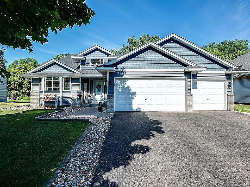 1st image of 10950 Able St NE