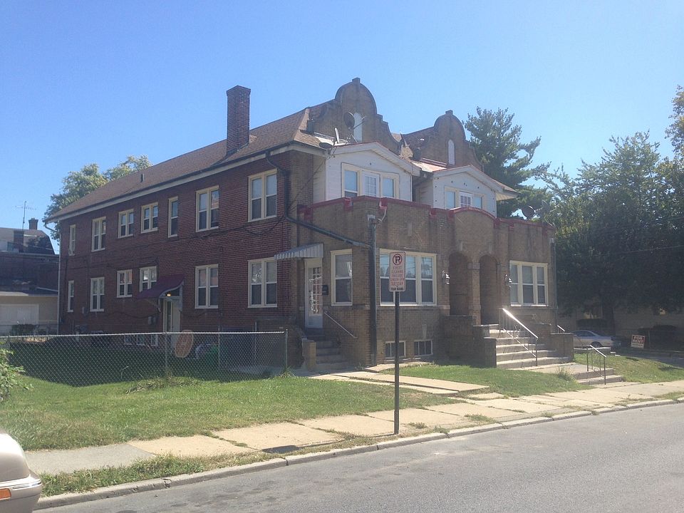 2nd image of 233 S West St #1