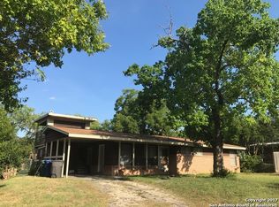 414 Bloomfield Dr, San Antonio, TX 78228