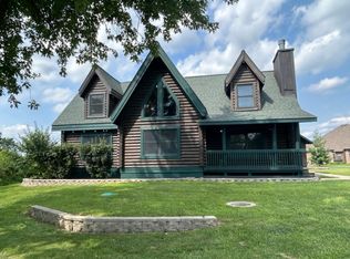 775 W 100 S, Crown Point, IN 46307